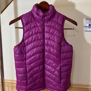 Old Navy Puffer Vest